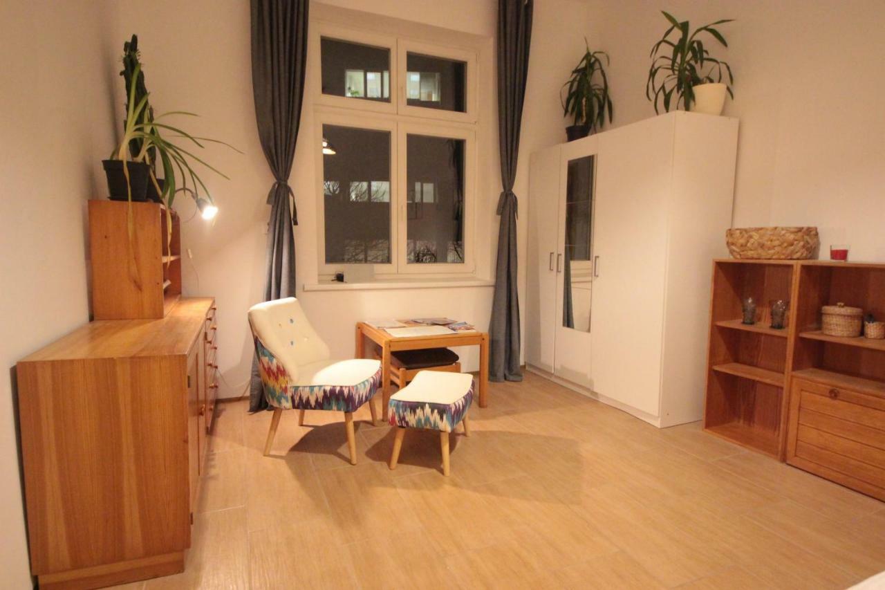 Gallery Apartment Прага Экстерьер фото