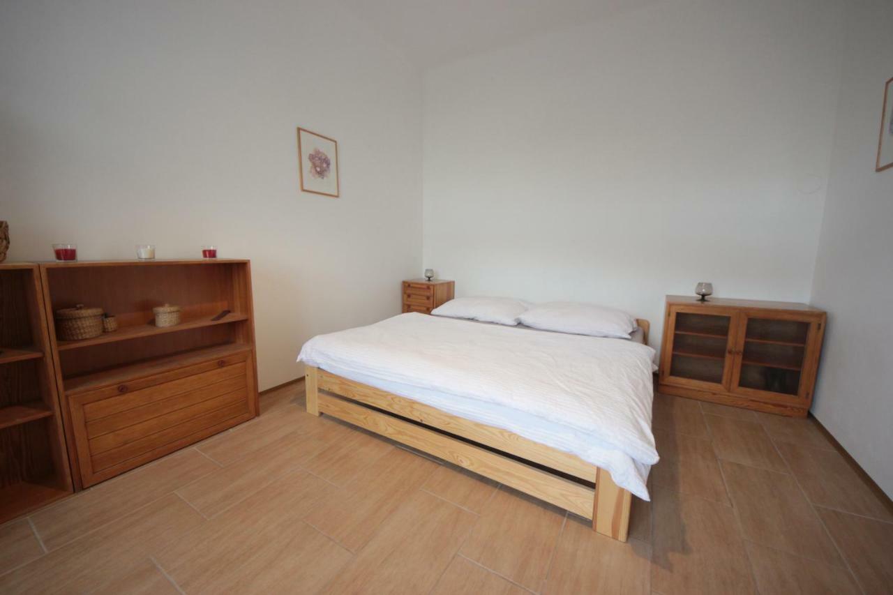 Gallery Apartment Прага Экстерьер фото