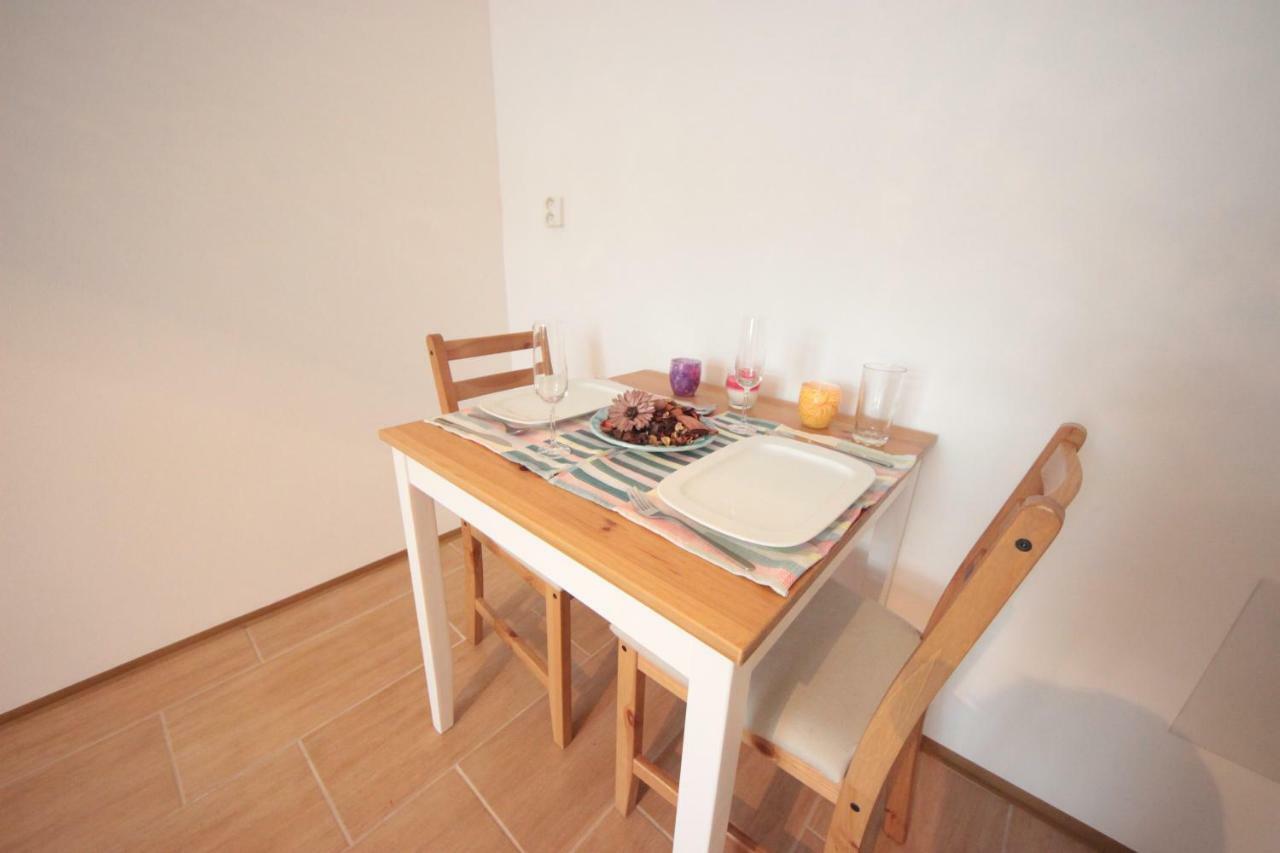 Gallery Apartment Прага Экстерьер фото